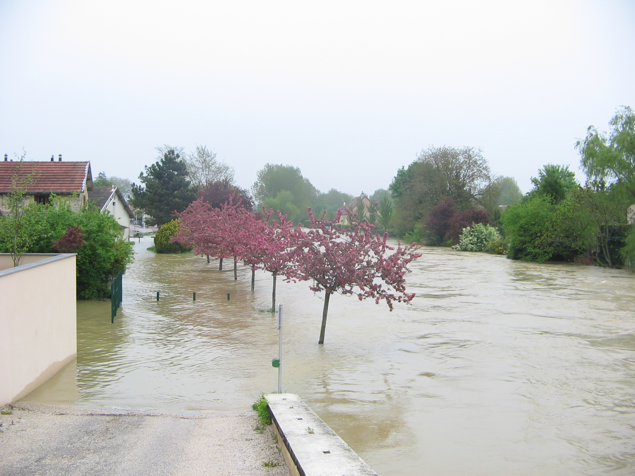 Crue de l'Ouche, en mai 2013, à Longvic en Côte d'or